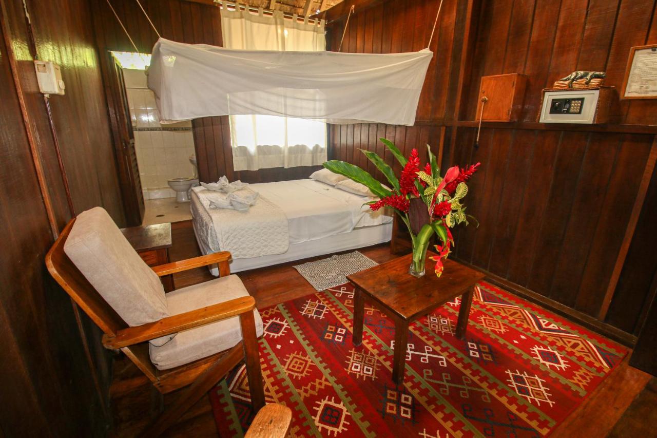 Sandoval Lake Lodge Пуерто Малдонадо Екстериор снимка